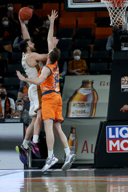 助攻数领跑 助攻数领跑