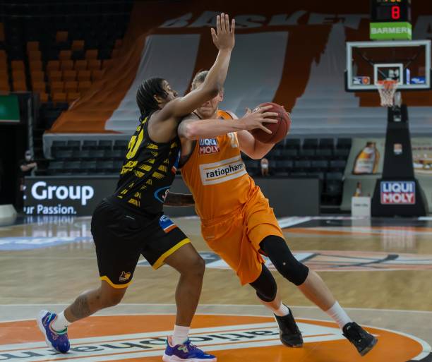 它通过竞技 它通过竞技